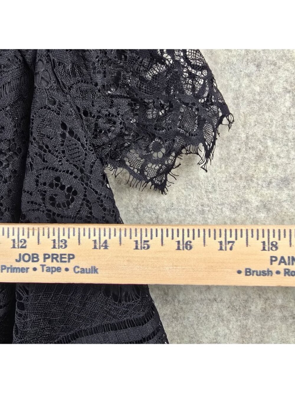 Rue21 Womens Off-The-Shoulder Black Lace Blouse Medium Fully Lined Scalloped Hem - Picture 5 of 6